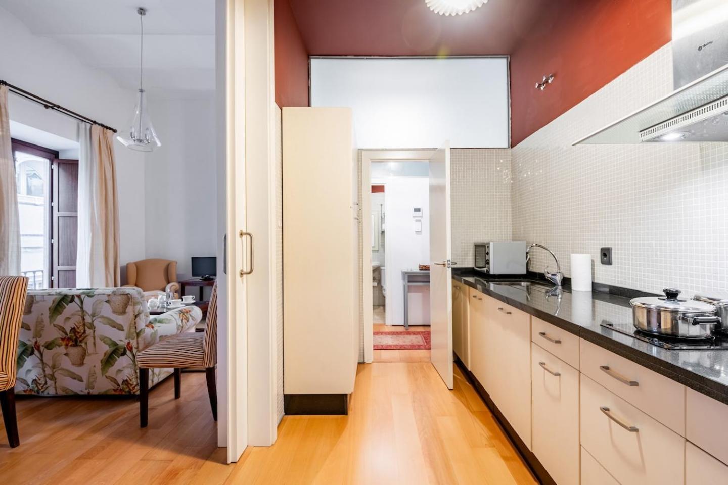 Komodo Sierpes: Bright & Classy Central Apartment Seville Luaran gambar