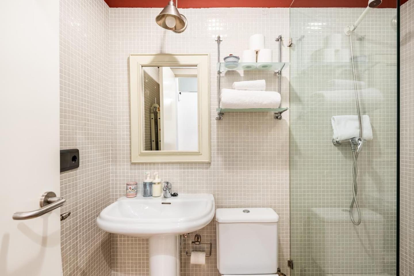 Komodo Sierpes: Bright & Classy Central Apartment Seville Luaran gambar