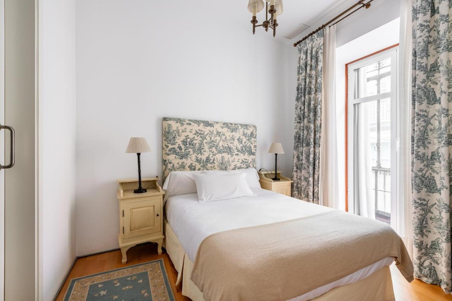 Komodo Sierpes: Bright & Classy Central Apartment Seville Luaran gambar