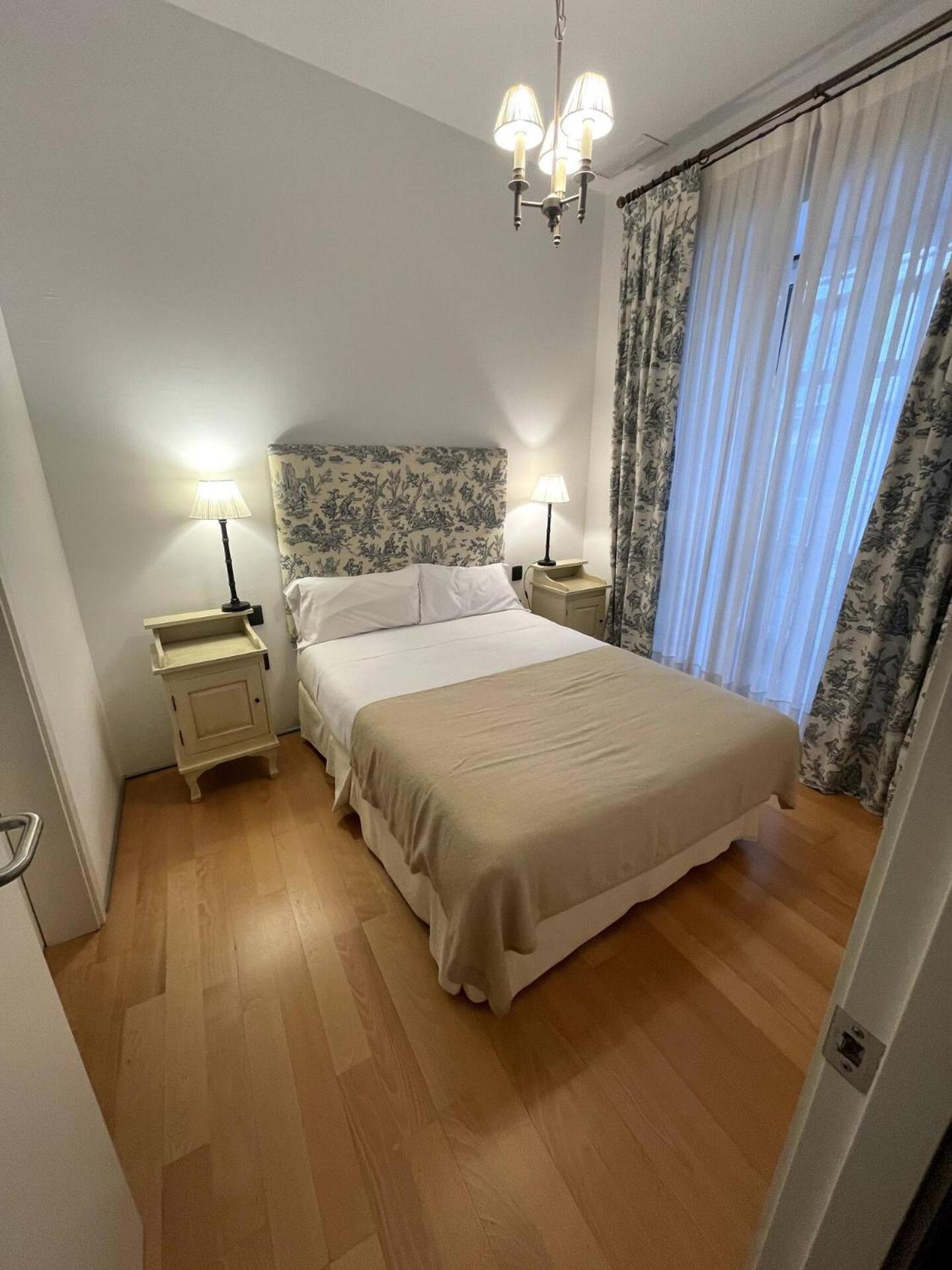 Komodo Sierpes: Bright & Classy Central Apartment Seville Luaran gambar